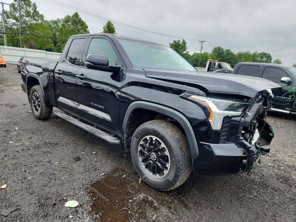 2022 TOYOTA TUNDRA