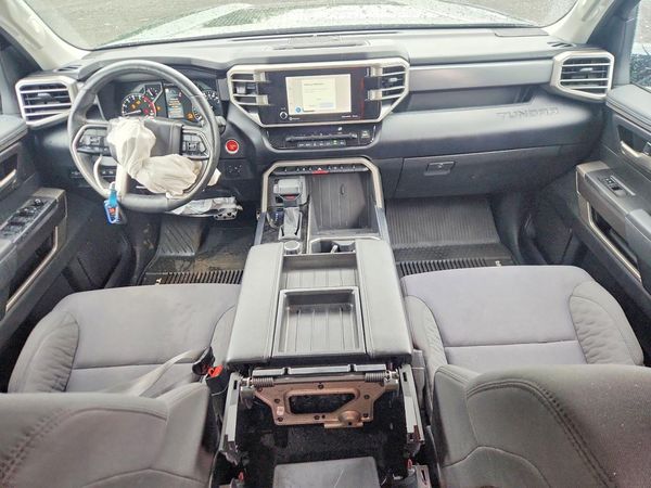 2022 TOYOTA TUNDRA