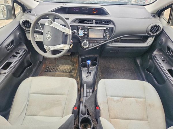 2016 TOYOTA PRIUS C ON