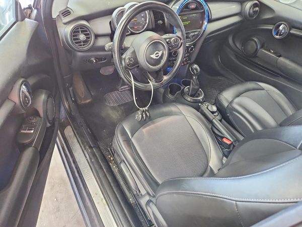 2014 MINI COOPER