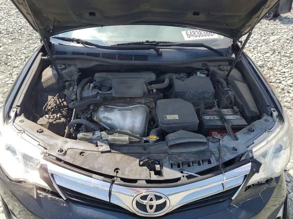 2014 TOYOTA CAMRY