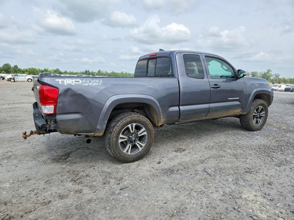 2018 TOYOTA TACOMA