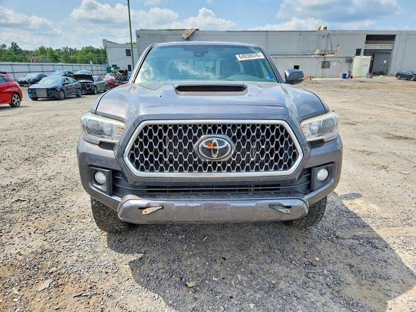 2018 TOYOTA TACOMA