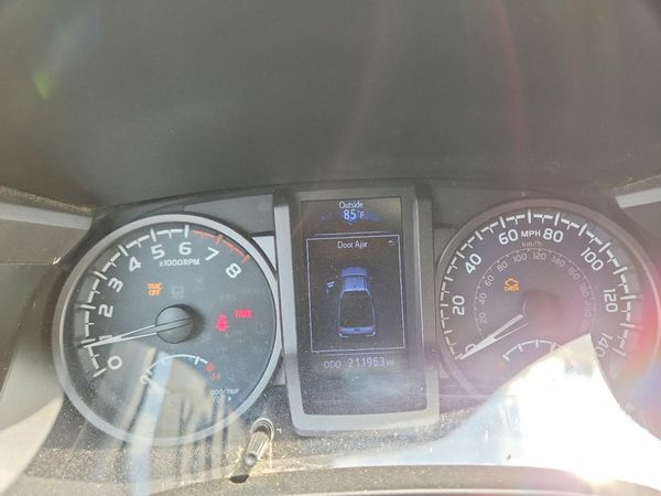 2018 TOYOTA TACOMA