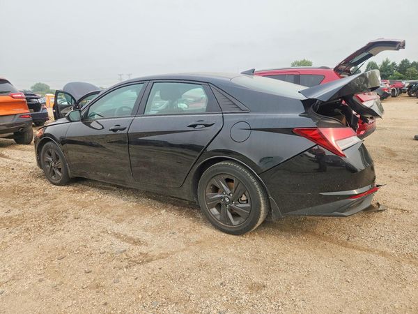 2022 HYUNDAI ELANTRA SEL