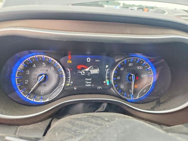 2017 CHRYSLER PACIFICA