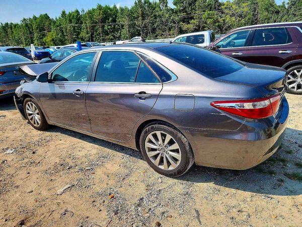 2016 TOYOTA CAMRY