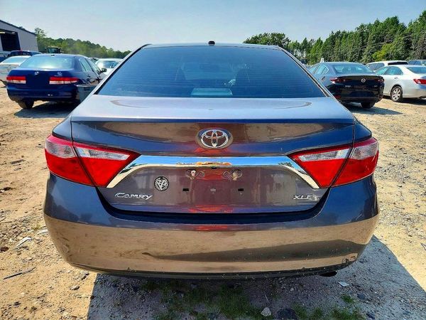 2016 TOYOTA CAMRY