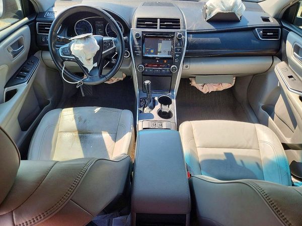 2016 TOYOTA CAMRY