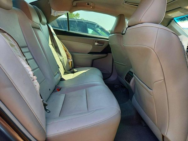 2016 TOYOTA CAMRY