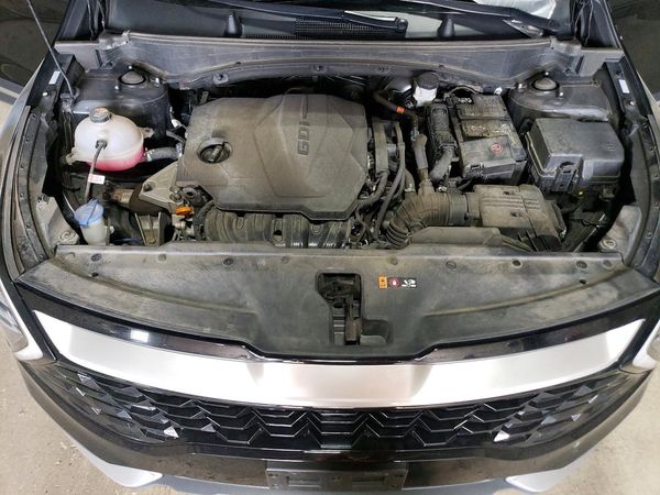 2025 KIA SPORTAGE EX — Engine bay