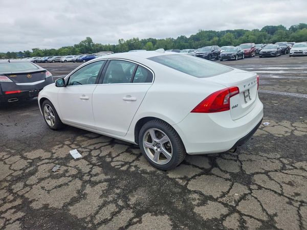 2012 VOLVO S60