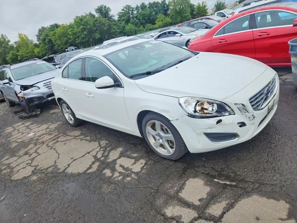 2012 VOLVO S60