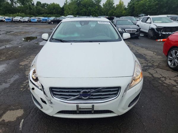 2012 VOLVO S60