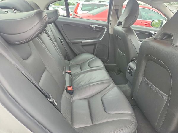 2012 VOLVO S60