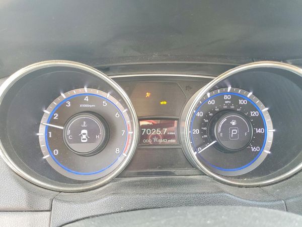 2012 HYUNDAI SONATA Middle-low level