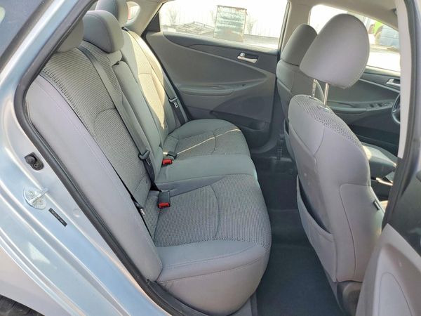 2012 HYUNDAI SONATA Middle-low level