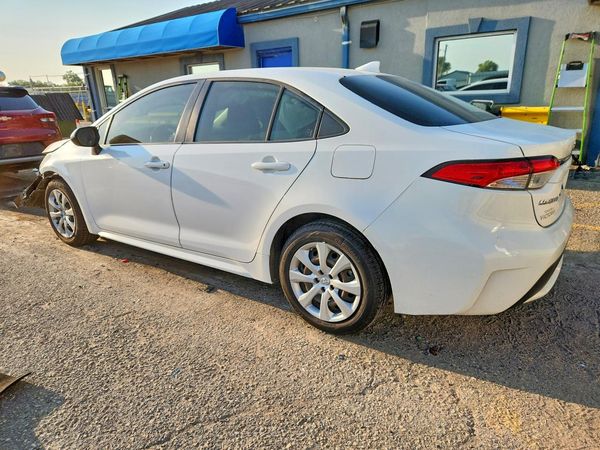 2021 TOYOTA COROLLA