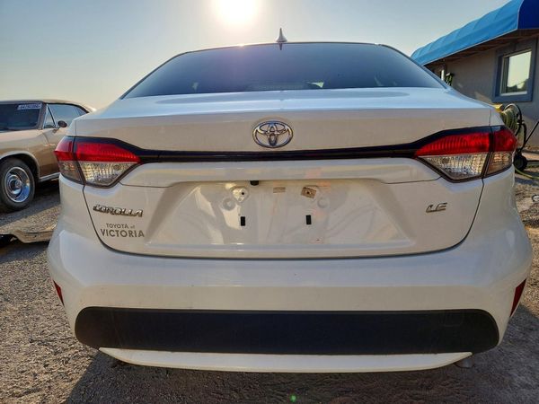 2021 TOYOTA COROLLA