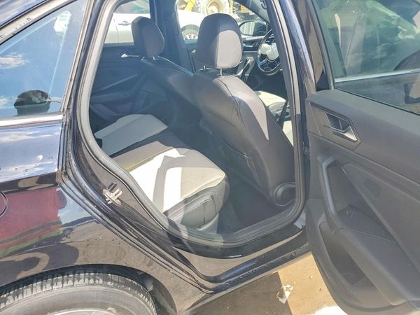 2019 VOLKSWAGEN JETTA S, SE, R-Line