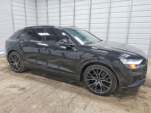 2022 AUDI SQ8 quattro Premium Plus — Passenger 3/4