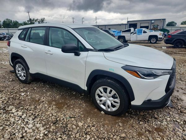 2023 TOYOTA COROLLA CROSS L — Passenger 3/4
