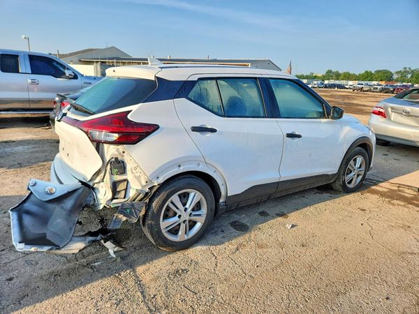 2021 NISSAN KICKS