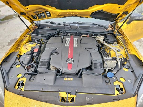 2020 MERCEDES-BENZ SLC AMG SLC43 — Engine bay