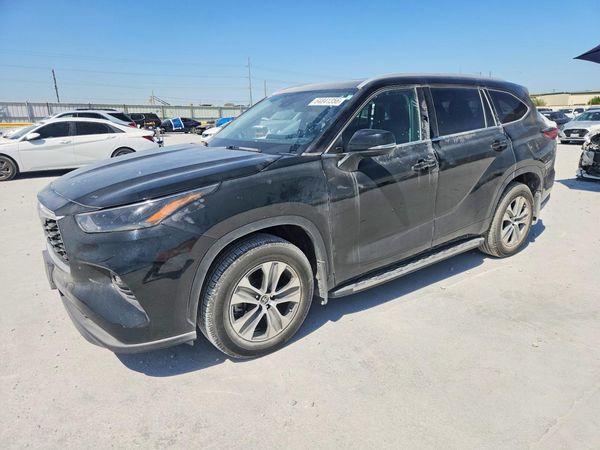 2022 TOYOTA HIGHLANDER