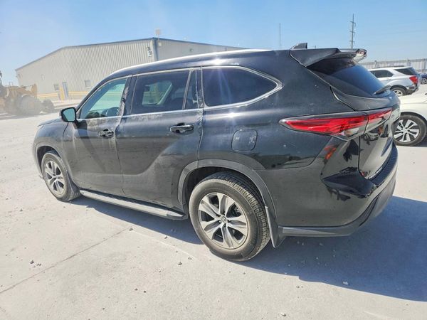 2022 TOYOTA HIGHLANDER