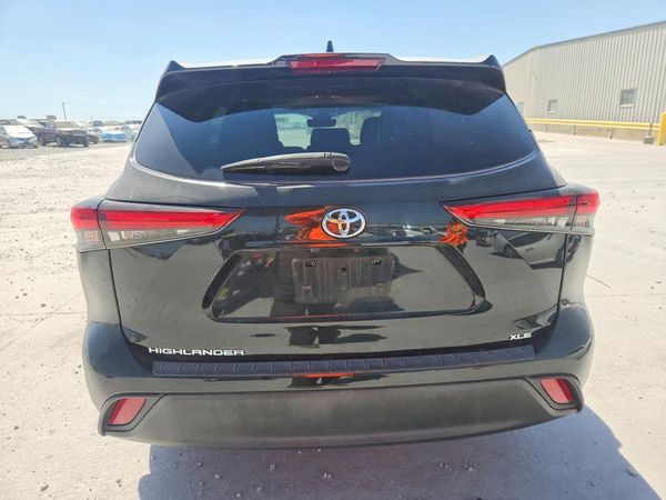 2022 TOYOTA HIGHLANDER