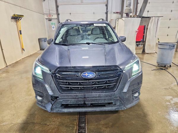 2024 SUBARU FORESTER Premium Base