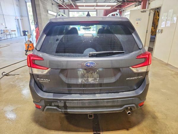 2024 SUBARU FORESTER Premium Base