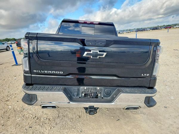 2022 CHEVROLET SILVERADO LTZ