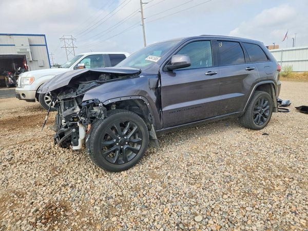 2020 JEEP CHEROKEE Laredo — Front 3/4
