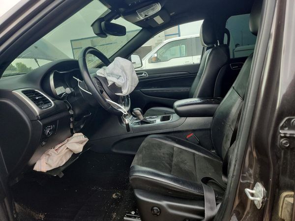 2020 JEEP CHEROKEE Laredo — DENT