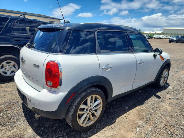 2014 MINI COOPER