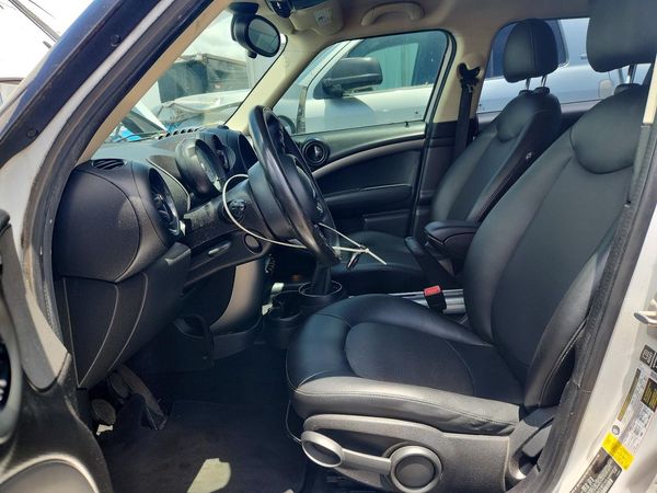 2014 MINI COOPER