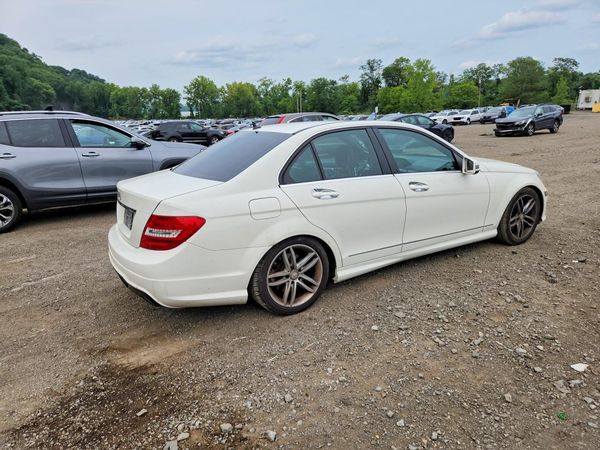 2012 MERCEDES-BENZ C