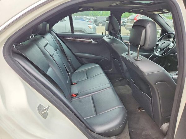 2012 MERCEDES-BENZ C