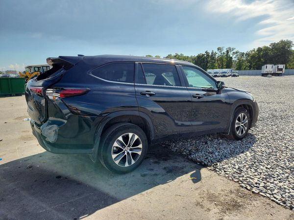 2024 TOYOTA HIGHLANDER