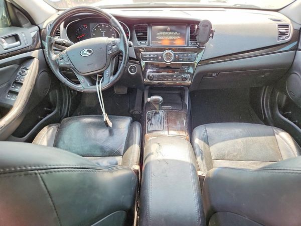 2014 KIA CADENZA
