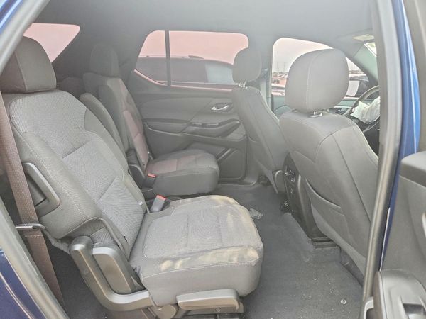 2023 CHEVROLET TRAVERSE LT