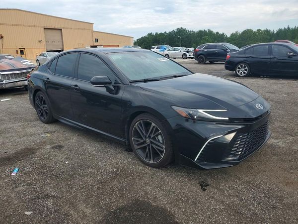 2025 TOYOTA CAMRY