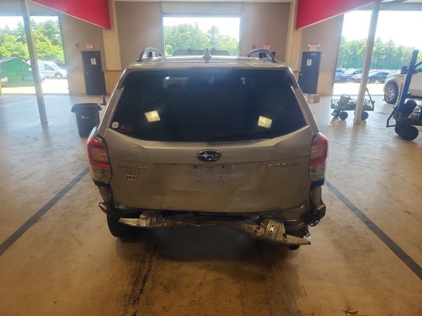 2018 SUBARU FORESTER