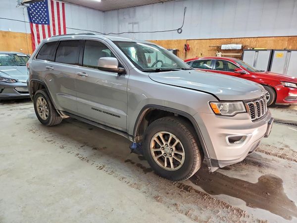 2018 JEEP GRAND CHEROKEE Laredo