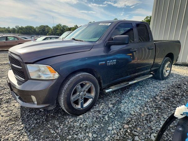 2015 RAM 1500 ST QUAD CAB 4X2