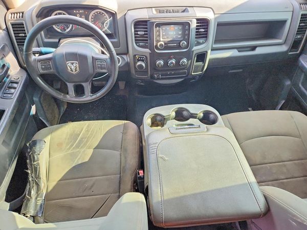 2015 RAM 1500 ST QUAD CAB 4X2
