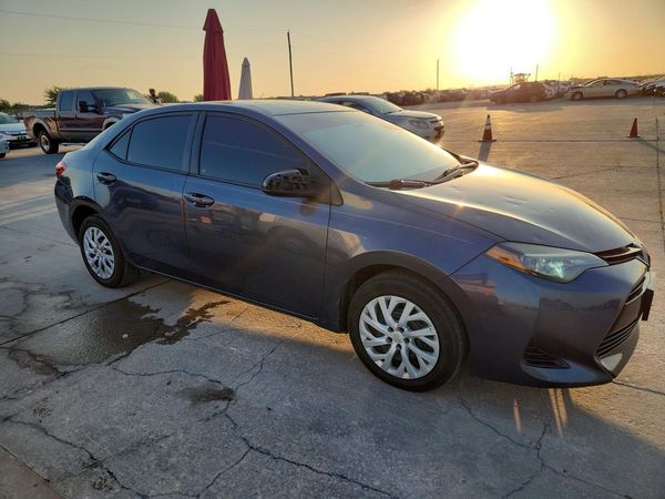 2017 TOYOTA COROLLA