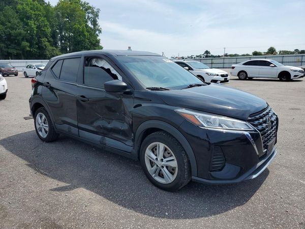 2021 NISSAN KICKS S